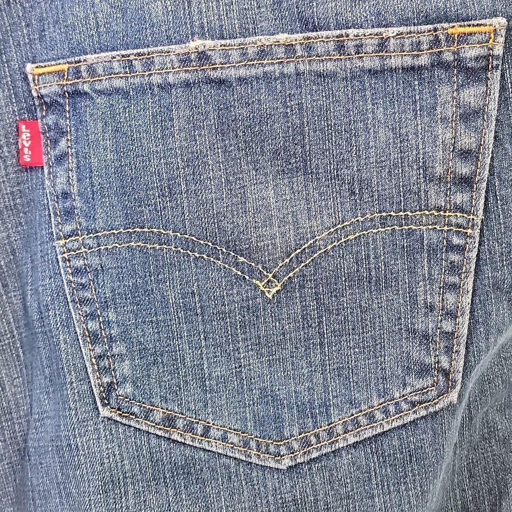 Levi's. 550. Classic Blue Denim Jeans. Size 48X32. EUC - Picture 6 of 10